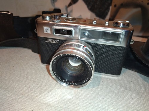 Camara yashika electro - camara,