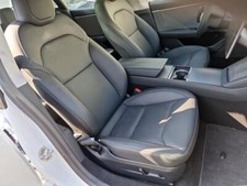 Sedile destro Tesla Model 3
