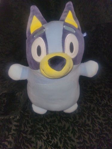 Hug mees squishmallow bluey - mees,