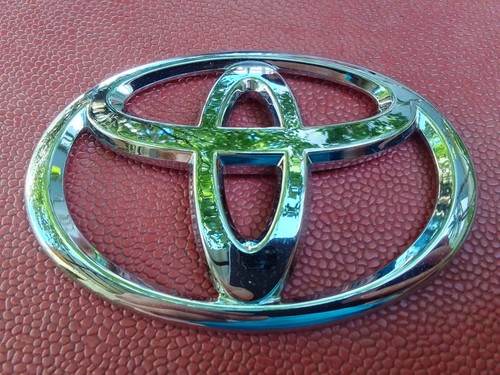 Toyota yaris mk2 - yaris, logo