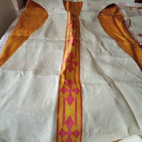 Robe chasuble liturgique avec - robe,