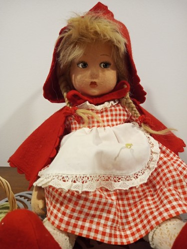 Cappuccetto rosso della lenci - cappuccetto,