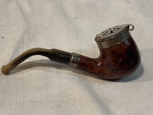 Piccola pipa antica con