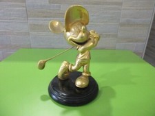 Scultura in resina dorata Topolino Golfista CM 25 - Trofeo Disney Anni 2000 