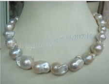 Enorme collana di perle