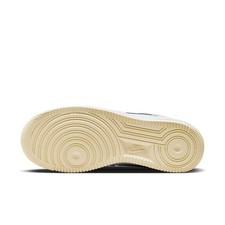 FV6332-100 Nike AIR FORCE 1 07