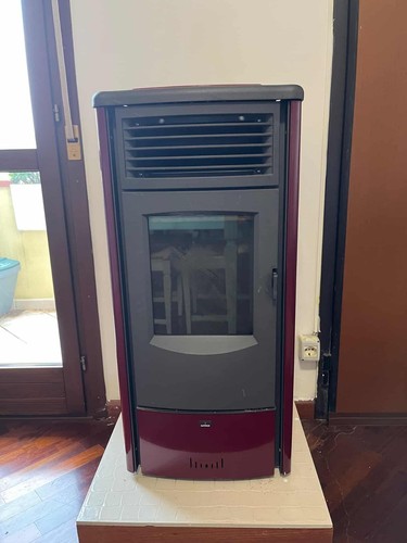 Stufa pellet - a,