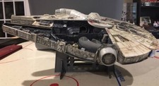 Millennium Falcon supporto