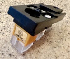 Cartuccia + slitta NAGAOKA MP-110 per giradischi doppi. Installato sapientemente.