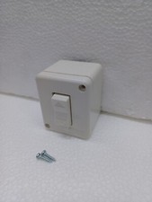 DOPPIO PULSANTE SALISCENDI CON CASSETTA ESTERNA A PARETE IP30 (64X52X41mm)