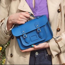 Borsa Cambridge Satchel The Mini Borsa a tracolla in pelle blu nuova senza etichette