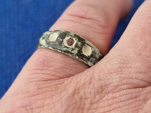 Splendido anello uomo romano