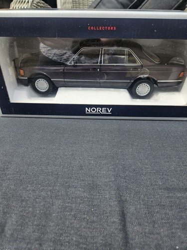 Norev mercedes 560 sel - 1:18,