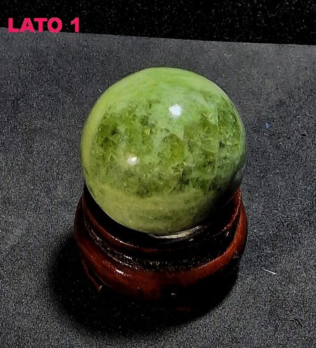 Rara sfera di vesuvianite - ►,