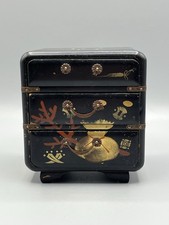 Antico piccolo cofanetto