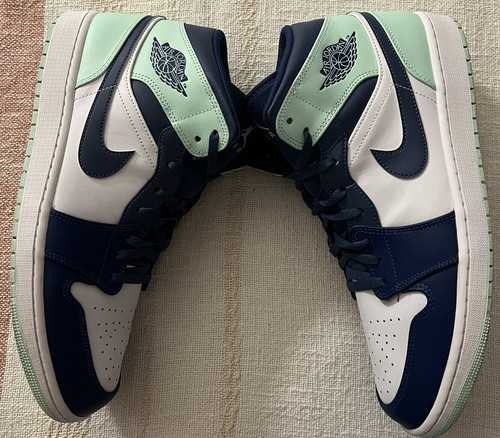 Air jordan mid - jordan,