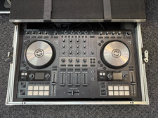 (SO4) Native Instruments DJ Controller Traktor Kontrol S4 MK3 con custodia