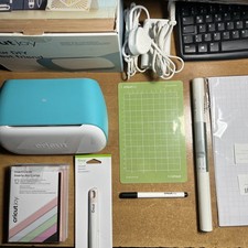 Cricut Joy - Plotter da taglio intelligente con accessori e vinili extra
