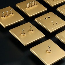 Interruttore a levetta in