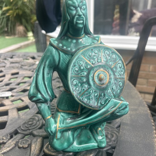 Statuina ceramica uomo