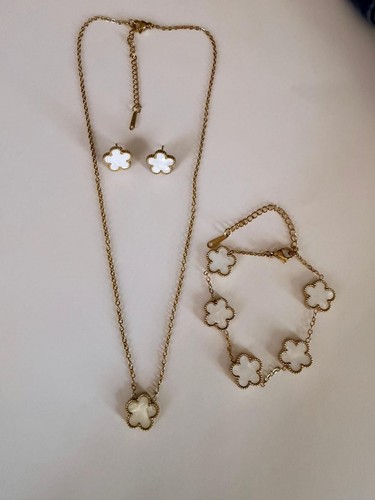 The empress clover collection - empress,