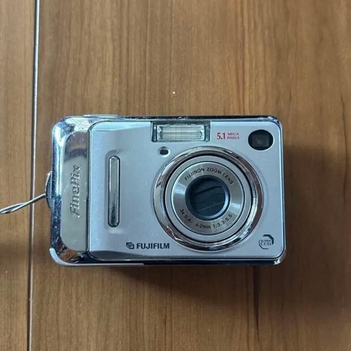 Fotocamera digitale compatta