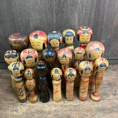Bambole tradizionali kokeshi - bambole,