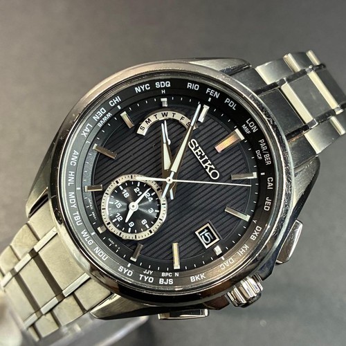 Orologio nero cronografo