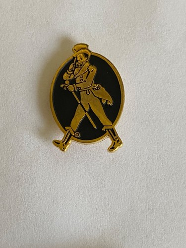 Lot liquor hat lapel - ,