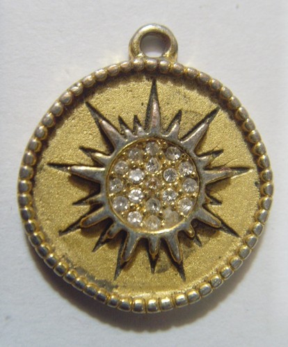 Ciondolo vintage tono oro - vintage,