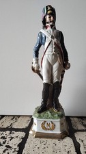 Ceramica di Capodimonte - Statuetta di soldato napoleonico 