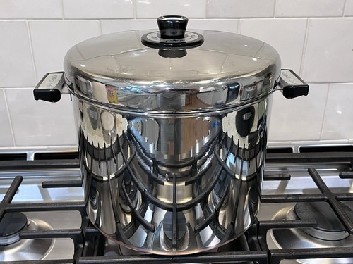 Grande pentola stock - , vintage