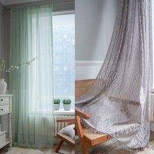 Tenda moderna all'uncinetto