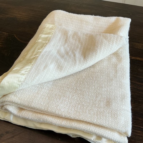 Coperta vintage giallo panna
