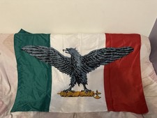 Riproduzione bandiera Italia