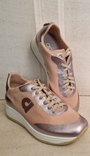 Scarpe da ginnastica italiane