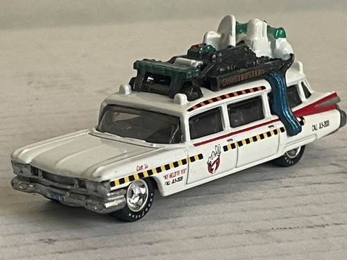 Hot wheels ghostbusters - ghostbusters, ecto-1