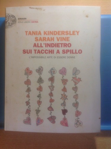 All indietro sui - all'indietro, tacchi
