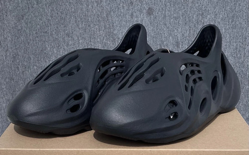 Adidas yeezy foam rnr onyx - adidas,