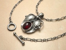 Collana con ciondolo Georg