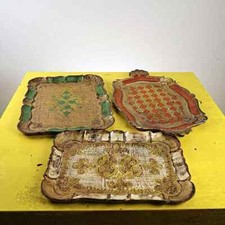 set di 3 vassoi in legno vintage con decorazioni dorate