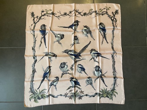 Foulard hermès intitulé les - foulard,