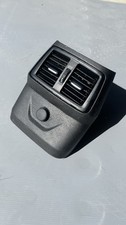 9319567-08 BOCCHETTA ARIA CLIMA CENTRALE POSTERIORE BMW Serie Due F45 F46 14-21