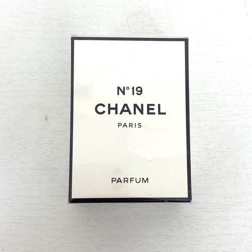 Profumo chanel 19 n - chanel, n.19