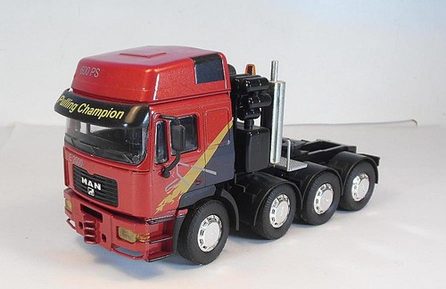 Trattore conrad man e2000 - trattore, 1/50