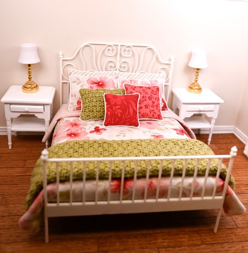 Miniature ornate white faux