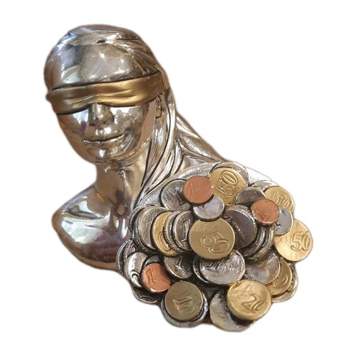 Statuetta dea bendata laminata - dea,