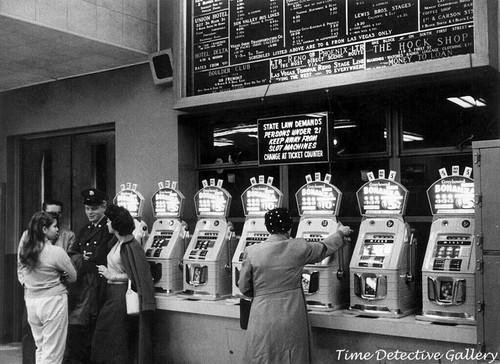 Una banca slot - banca, machine