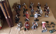 SOLDATINI IN ARMATURA + 2 fascicoli