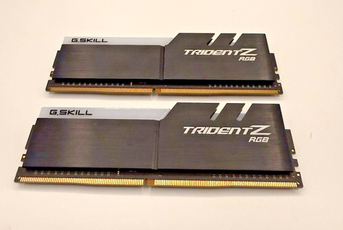 Skill trident rgb - g, z